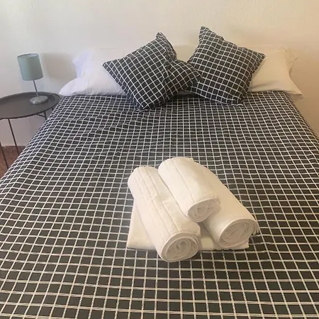 Valdeolleros Homestay